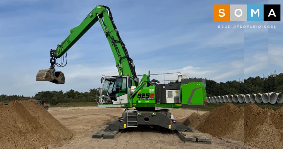 Elektrische overslagkraan op het praktijkterrein bij SOMA in Harderwijk